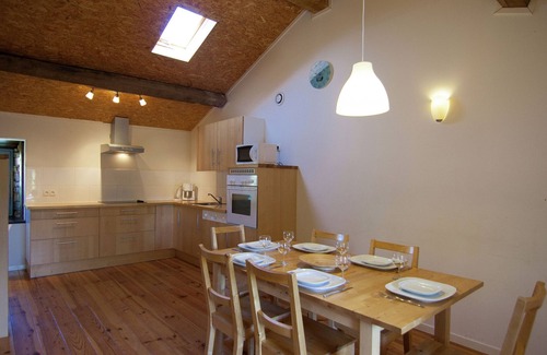 Saint-Leonard-de-Noblat Cottage | Gîte spacieux avec grande terrasse