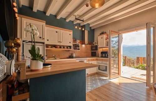 Saint-Vincent-de-Mercuze Maison | Maison de vacances 'Saint Vincent De Mercuze' avec vue sur la montagne, piscine privée et Wi-Fi