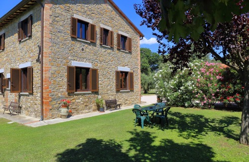 Passignano sul Trasimeno Appartement | Appartement indépendant dans ferme avec piscine-Diospiro- Residenze San Martino