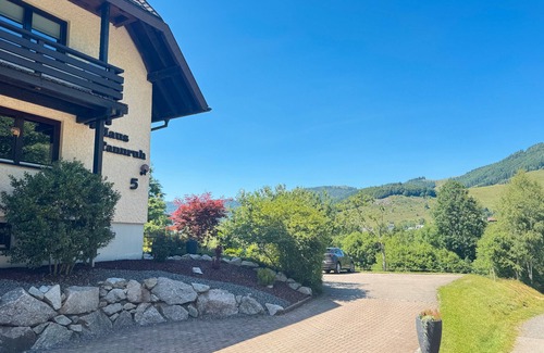 Bernau Appartement | Holiday Apartment '2 with Balcony' with Mountain View, Shared Terrace and Wi-Fi