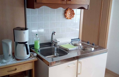 Klausdorf Appartement | Appartement de vacances avec jardin, directement sur le terrain des grues
