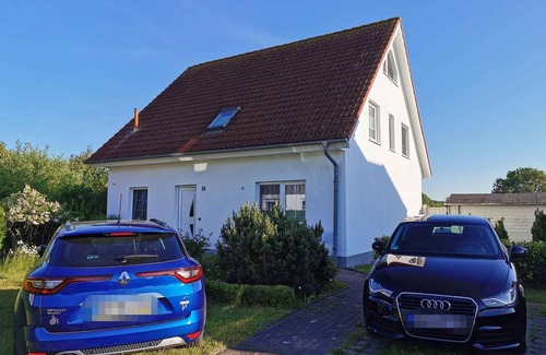 Klausdorf Appartement | Appartement de vacances avec jardin, directement sur le terrain des grues