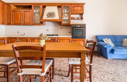 Santa Maria a Monte Appartement | Holiday Apartment "La Casa di Ale" with Terrace & Wi-Fi