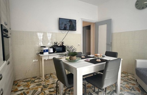 Albisola Superiore Appartement | Appartement de vacances Albisola Superiore pour 1 - 4 personnes avec 1 chambre à coucher - Logement