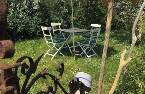 Klockenhagen Appartement | Appartement "Koras Dachkammer" avec jardin privé et Wi-Fi