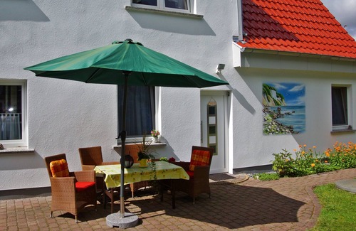 Bergen auf Ruegen Appartement | Appartement de vacances fenil avec 2 chambres et terrasse, près de Störtebeker