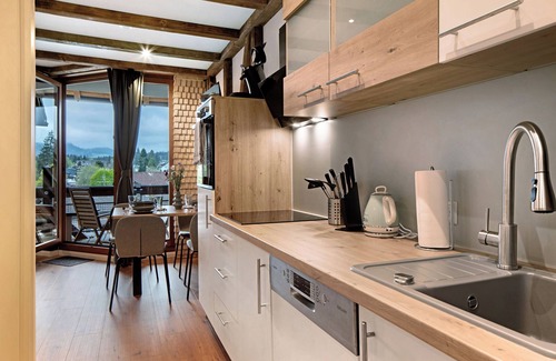 Titisee-Neustadt Appartement | Appartement "Am Bärenhof" avec vue sur les montagnes, balcon et Wi-Fi