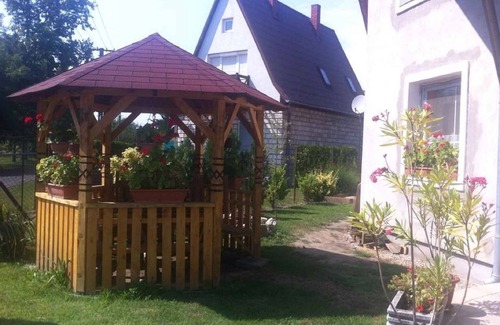 Balatonkeresztur Appartement | Appartement de vacances avec balancoire pour enfants et bac à sable
