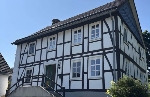 Ottlar Appartement | Holiday Apartment '1' with Shared Terrace, Shared Garden and Wi-Fi