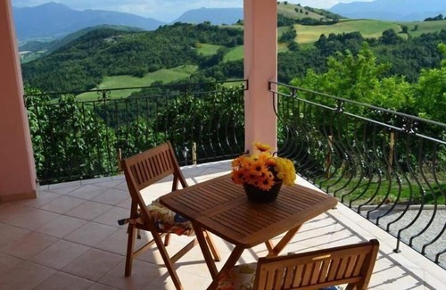 Acqualagna Appartement | Appartement de vacances Acqualagna pour 1 - 8 personnes avec 3 chambres à coucher - Appartement de v