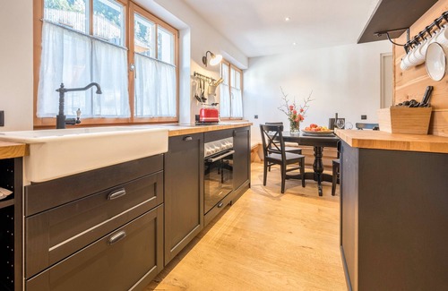 Bressanone Appartement | Appartement "Binderhof Apt Untn" avec vue sur les montagnes, jardin partagé et Wi-Fi.