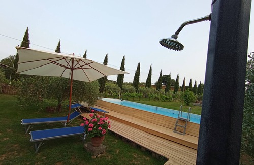 Chiusi Appartement | Appartement de vacances "Casa Vacanze Mongili" avec piscine privée, balcon et Wi-Fi