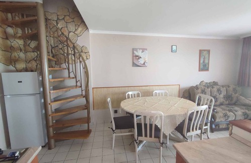 Siofok-Sosto Appartement | Appartement de vacances directement sur le lac avec sa propre jetée
