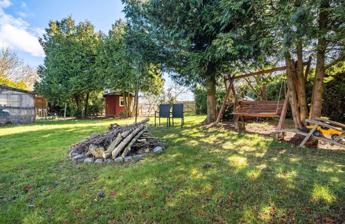 Blankensee Appartement | Appartement "Ferienwohnung Eichenhof" avec terrasse partagée, jardin privé et Wi-Fi