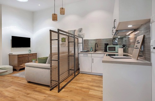 Strohen Appartement | Appartement "Eichengeflüster" avec terrasse privée, jardin partagé et Wi-Fi