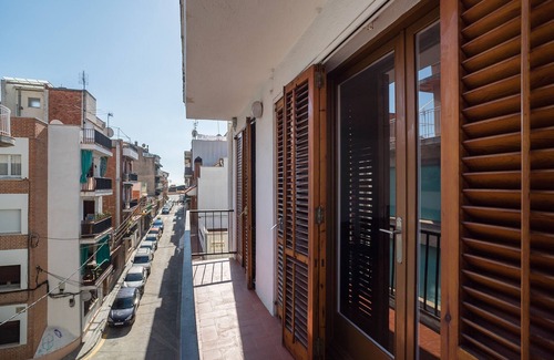 Canet de Mar Appartement | Appartement de vacances "Canet Beach 3" avec Balcon & Wi-Fi