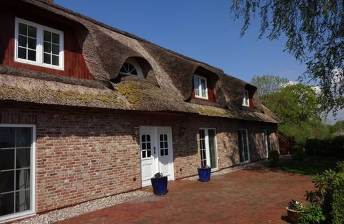Wennbuttel Appartement | Appartement 'Felderblick Unten' avec terrasse privée, jardin privé et Wi-Fi