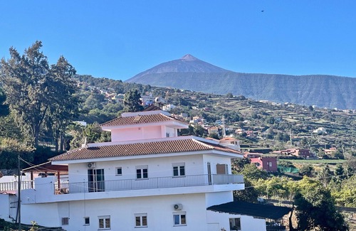 Montijos Appartement | Holiday Apartment 'Finca Ten Days - App 2 - Punta De Teno' with Sea View, Wi-Fi and Air Conditioning