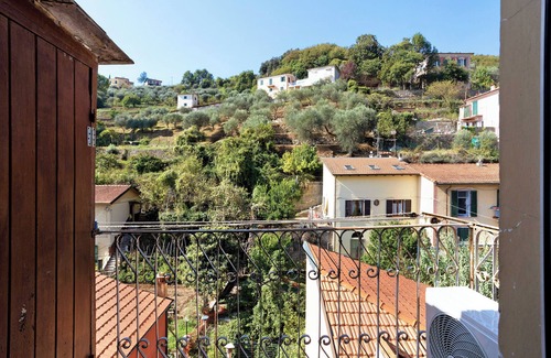 La Spezia Appartement | Appartement de vacances "Grecale" avec 2 balcons et Wi-Fi