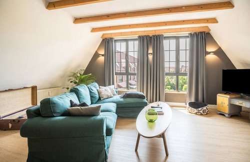 Mahndorf Appartement | Holiday Apartment "Hanse" with Private Terrace & Wi-Fi