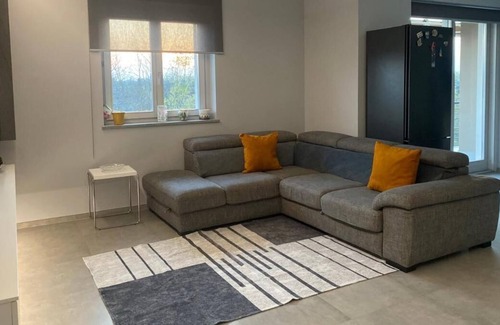 Cherasco Appartement | Holiday Apartment 'Il Tramonto' with Mountain View, Private Terrace and Air Conditioning