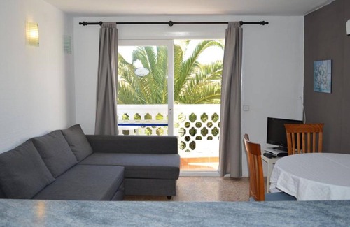 Es Canar Appartement | Appartement de vacances dans un complexe bien entretenu avec Wi-Fi et balcon.