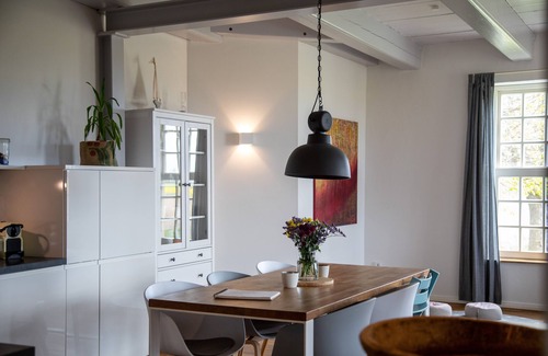 Dornum Appartement | Holiday apartment in a listed building directly on the dyke (Whg. 2)