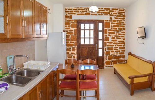 Triopetra Appartement | Appartement à la campagne avec piscine, grand jardin, wifi | Triopetra, Crète