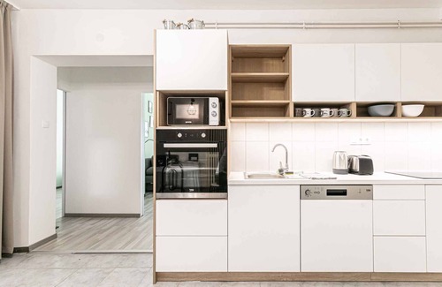 Heviz Appartement | Appartement de vacances au centre-ville, rez-de-chaussée, avec une petite terrasse avant