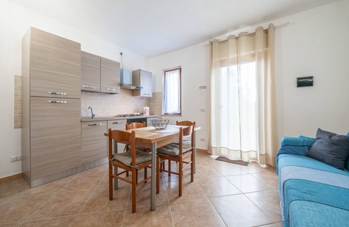 Masainas Appartement | Holiday Apartment "Is Lais 3" with Sea View, Shared Garden & Wi-Fi