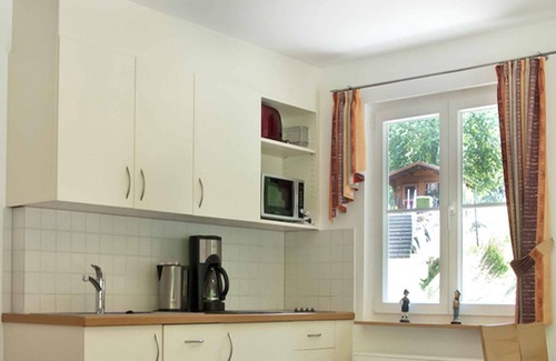 Kirnbach Appartement | Holiday Apartment 'Kirschblüte' with Mountain View, Shared Pool and Wi-Fi