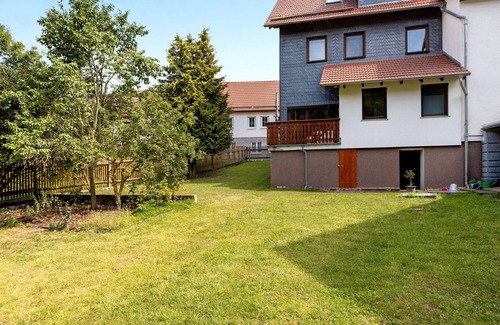 Plaue Appartement | Appartement de vacances "Kleinbreitenbach" avec jardin privé, balcon et Wi-Fi