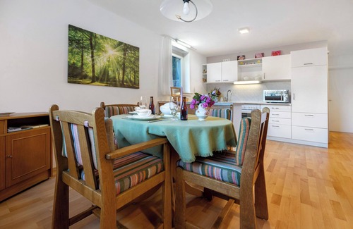 Hofgeismar Appartement | Appartement "Lilly" avec terrasse privée, jardin privé et Wi-Fi