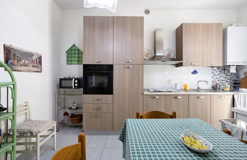 Le Grazie Appartement | Holiday Apartment "Marta" in Le Grazie - Portovenere - with Sea View, Balcony & Wi-Fi