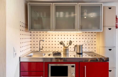 Jesberg Appartement | Holiday Apartment 'Prinzessinengarten' with Private Terrace, Private Garden and Wi-Fi