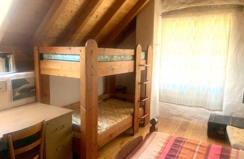 Centovalli Chalet De Ski | Maison de vacances Rasa pour 1 - 10 personnes avec 2 chambres à coucher - Hutte