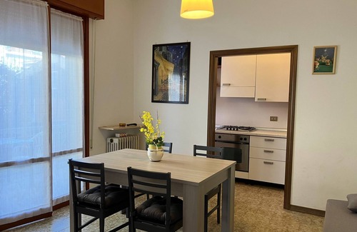 Viserbella Appartement | Appartement de vacances "Sole" avec vue sur mer, jardin partagé et Wi-Fi