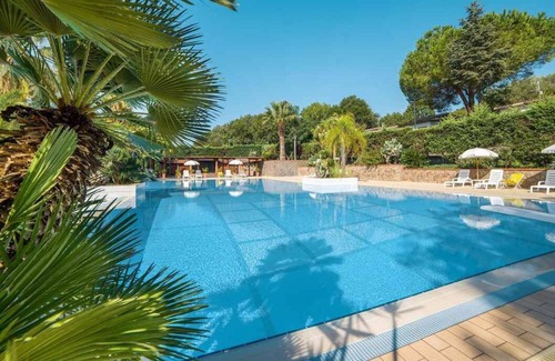 Palinuro Appartement | Appartement de vacances entouré par la nature méditerranéenne avec grill