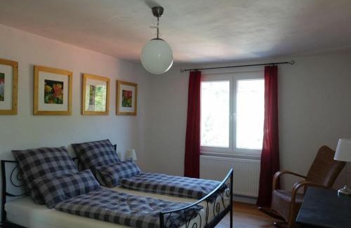 Dernbach Appartement | Holiday apartment Uhu in the house on linden tree