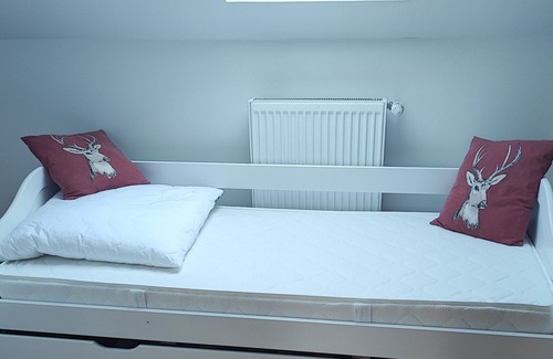 Schechen Appartement | Holiday Apartment "Vabini" with Mountain View, Shared Garden & Wi-Fi
