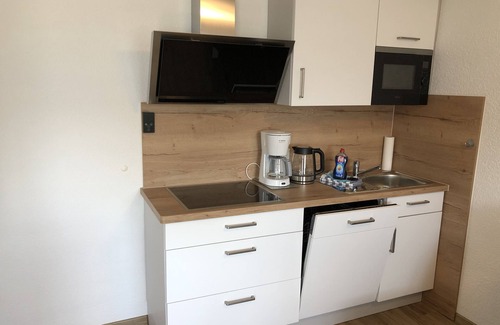 Sassnitz Appartement | Appartement de vacances "Villa Bella Vista - Meerblick 1" avec vue sur la mer, balcon et Wi-Fi.
