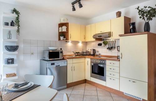 Breitnau Appartement | Appartement "Weitblick", avec vue sur les montagnes, balcon et Wi-Fi.
