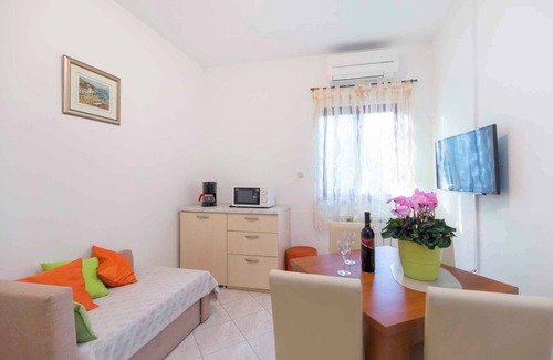 Plomin Appartement | Appartement de vacances avec 3 salles de bains, barbecue et aire de jeux pour enfants
