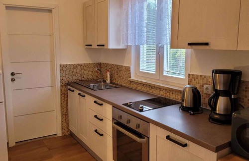 Plomin Appartement | Holiday apartment with pool