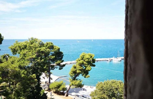 Kraj Appartement | Appartement de vacances avec piscine à 20 m de la mer Adriatique