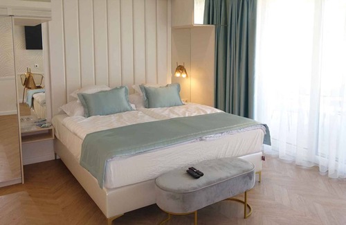 Siofok-Szabadifurdo Appartement | Holiday apartment with view and air conditioning only 150m from the lake