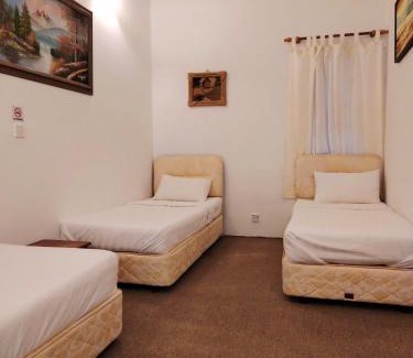 Tanah Rata Appartement | Holiday Bungalow Suites - Sleeps Up To 26 Pax