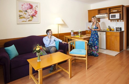Heviz Appartement | Holiday Club Apartman Hotel