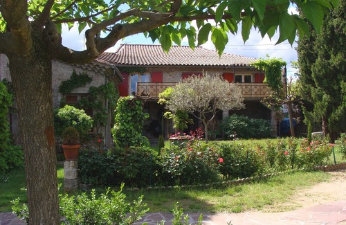 Rosieres Maison | Gite de vacances pour 4-5 pers, bord de riviere. Sud Ardèche, climat méridional