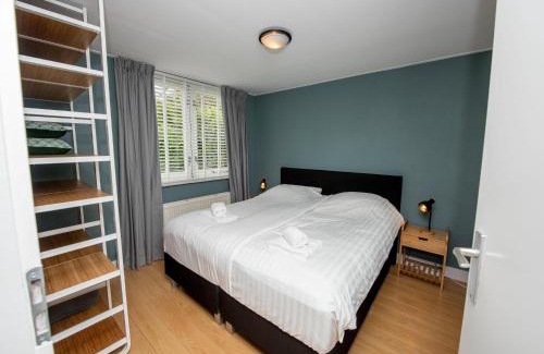 Terherne Maison | Holiday escape with a Private Jetty, cleaning included